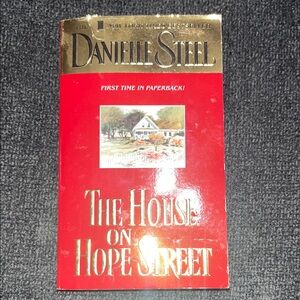 Danielle Steel 'The House on Hope Street' Paperback